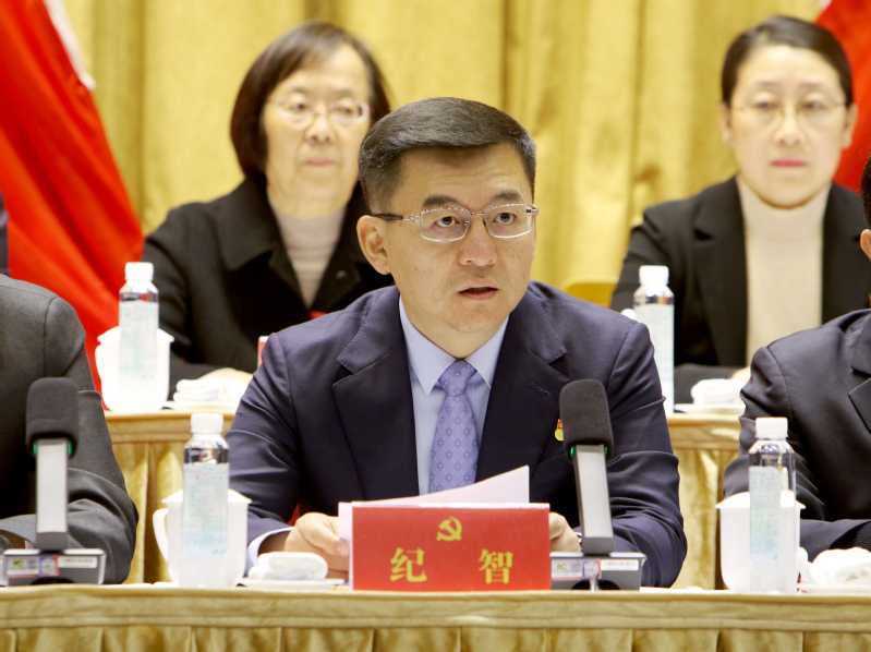 912a4c0c-0edf-4dc1-9b1c-b4d9d9573d1e