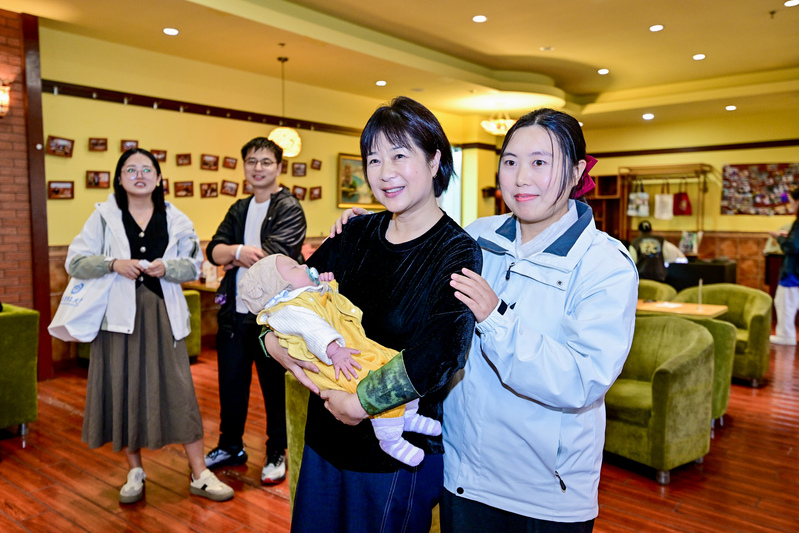 53cae068-ae83-4357-89bb-0e19704d640b