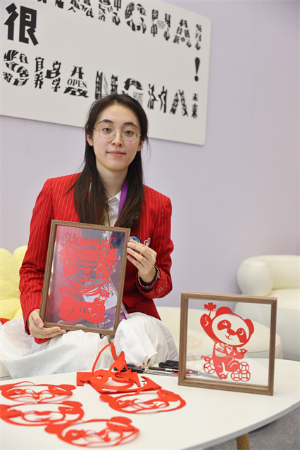 7ffd983d-09a3-41d3-8a75-c5689d39f955