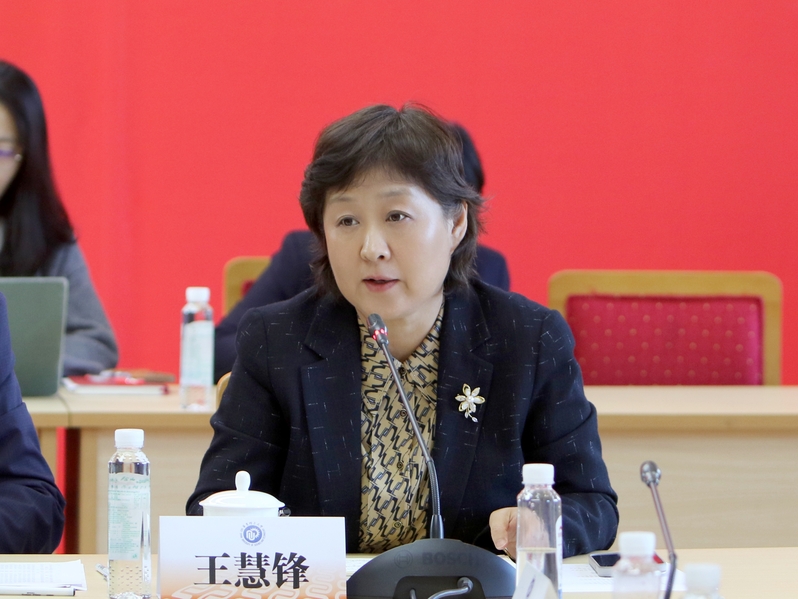 9d1dd92c-80e5-4a37-ac8f-54f3d5398b4c