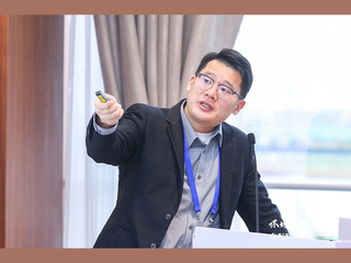 5b0f0c59-3572-403a-bf9b-857fc9a8c83c_s