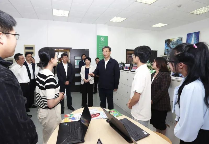 1b57a517-99fe-4a9b-b937-c3c59f29cd8a